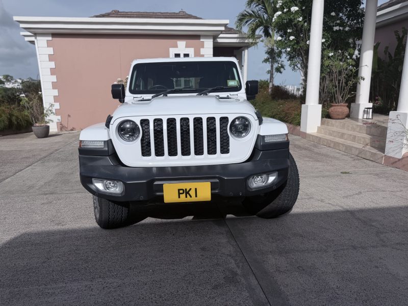 2023 Jeep Wrangler Unlimited | 15,000 km | White | $218,000 ECD